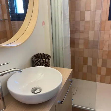 Apartment For 2 People Near The Of *