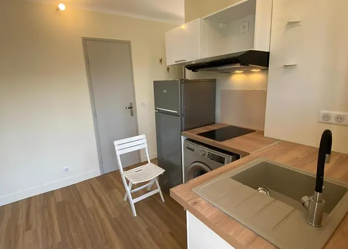 For 2 People Near The Of