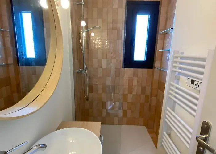 For 2 People Near The Of * Antibes